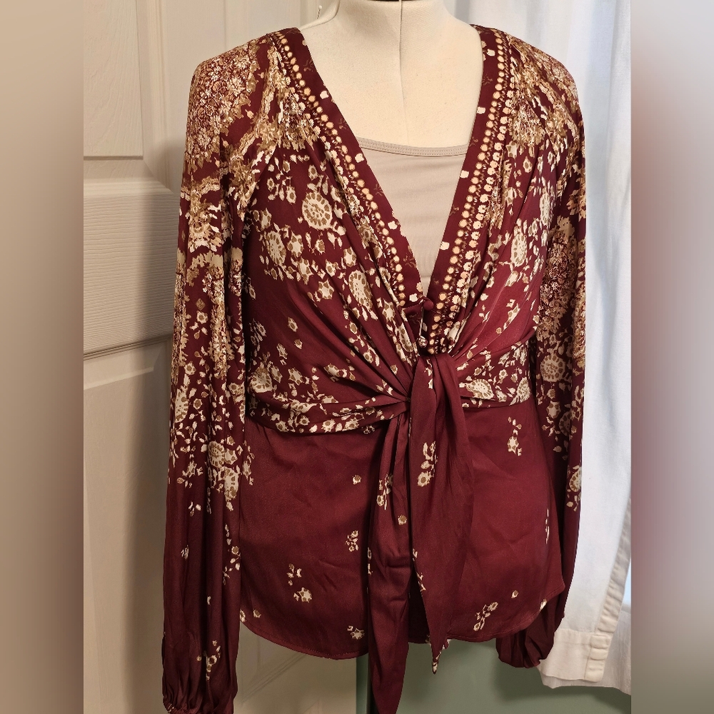 Womens Free People Run Free Blouse Size XL